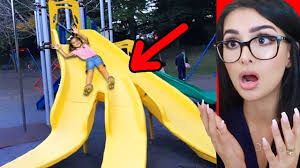 The world of youtube is massive and millions and billions around the world are tuned into this for their daily entertainment. Worst Design Fails Ever Youtube