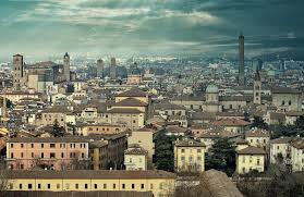 Bologna is a historical city, with around 380,000 inhabitants. Bologna Will Spray Vinegar On Its Streets Themayor Eu