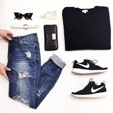 Black And White Nike Outfits 25 Inspiring Fall Flat Lays From Instagram Black White Nikes Fashion Style