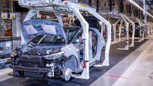 2023: año de grandes oportunidades para el sector automotriz en México •  Red Forbes • Forbes México
