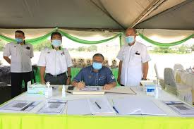 In the auditor report of 2011, jabatan mineral dan geosains was rated 'good' in the section of accountability index rating, with the score of 73.52 out of 100. Majlis Pecah Tanah Bangunan Baharu Jabatan Mineral Dan Geosains Malaysia 08 April 2021 Menteri Tenaga Dan Sumber Asli Yb Datuk Seri Dr Shamsul Anuar Bin Haji Nasarah Telah Merasmikan Majlis Pecah Tanah Bangunan Baharu Jabatan