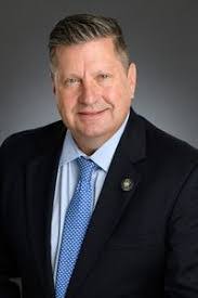 Daniel Connick's Instagram, Twitter & Facebook