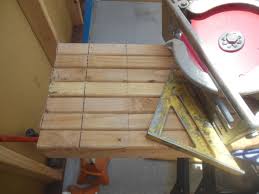 This new line marks the horizontal cut for the bird's mouth. Is There An Easy Way To Cut Seat Of Rafter Birds Mouth Woodworking Talk