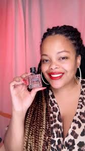 Here’s another fragrance highlight. This collection is my absolute fave so  far & today we take a look at Valentino Donna Born In Roma Original.  Although the intense one is my signature scent, the ...