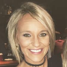 Lauren Bettis's Instagram, Twitter & Facebook