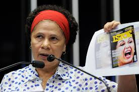 Senadora Regina Sousa