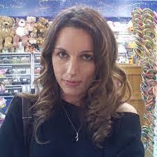 Lana Schaeffer's Instagram, Twitter & Facebook