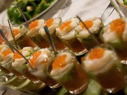 Dimanche , vu le temps hivernal que nous avions avec le froid et la l'association fonctionne très bien , ça on le sait , et maintenant ,je sais que ça va très bien aussi en version mini quiches ! Recettes D Amuse Bouches Et D Aperitif