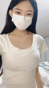 自转】【115ED2K】极品尤物【纯欲小圆】魔鬼身材！揉奶扣穴自慰【3.94g2v2配额】 – 快乐堂