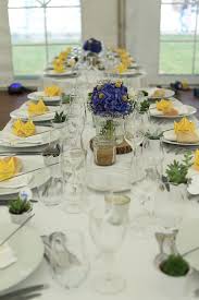 Tables Sous Chapiteau Decoration Bleu Et Jaune Table Mariage Bleu Deco Table Anniversaire Decoration Bleue