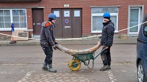 Werkmannen vinden 30.000 jaar oude mammoetslagtanden bij graven van put in Denderleeuw