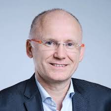 «jonathann daval est un manipulateur, un simulateur, un menteur», a lancé emmanuel dupic à la ces réquisitions ont indigné la défense de jonathann daval. Xavier Daval Ees Europe