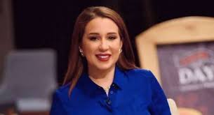 .محمود حجازي خاصة بعد حذفها لجميع الصور التي تجمعهم عبر حسابها علي موقع الصور رواد موقع التواصل الإجتماعي أنباء عن انفصال اسما شريف منير بالفنان محمود حجازي خاصة بعد. Ayohhmpn9dc5xm