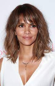 30 Must Try Hairstyles For Women Over 40 Haircut Inspiration Hair Styles Over 40 Hairstyles Long Bob With Bangs