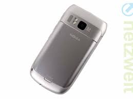 Nokia E6 im Test: Ausdauerndes Business ...