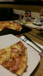More reviews of good food at pizza hut. Pizza Hut TimiÈ™oara Calea È™agului Nr 100 Restaurant Reviews