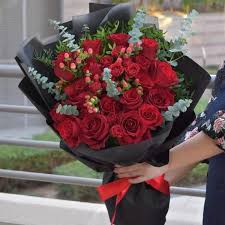 Send Bouquet In Dubai Same Day Delivery Send Bouquet Flower Delivery Flower Bouquet Delivery