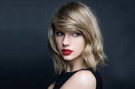 taylor swift テイラー スウィフト の 22 の英語歌詞と日本語和訳をご紹介します アルバム red にも収録されている曲です ヘアスタイリング ショートのヘアスタイル テイラー スウィフト