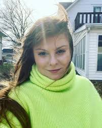 Hi, I'm Stella I'm 19 and I'm from Austria. I have 5 months left in my  first year. I am currently in Bellevue Washington and would love to stay in  the area