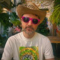 Josh Robert Thompson (@joshrthompson)