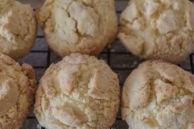 Learn how to make korean milk bread. Soboro Ppang Korean Streusel Bread Chopsticks And Flour