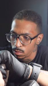 Elliot Weaver combiner eye,mind,soul into the task at hand 🖼️ #ink #artist 