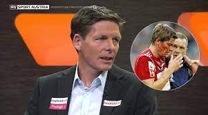Oliver glasner (born 28 august 1974) is an austrian professional football manager for vfl wolfsburg. Oliver Glasner Emotional Uber Sein Karriereende Nach Gehirnblutung Sky Sport Austria