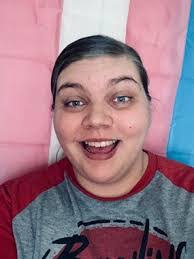 Danielle Roe's Instagram, Twitter & Facebook