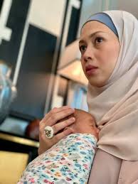 Net worth and insider trades. Azrinaz Mazhar Hakim Facebook