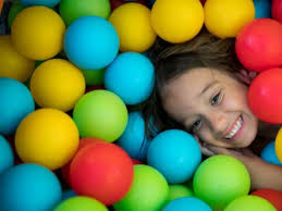 Los parques de bolas y la realidad sobre su higiene: "Nadie lo hace"... y  no tiene por qué