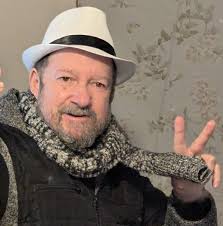 These were easy and delicious 🩷🩷 Bakers, if you need my cake recipes or  the silicone mold I use, please comment “cake taco”. Hope you are having a  great day!