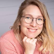 Amazon.co.jp: 60 Days to LinkedIn Mastery: The Entrepreneur, Executive, and  Employee's Guide to Optimize Your Profile, Make Meaningful Connections, and  Create Compelling Content . . . In Just 15 Minutes a Day :