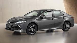 But judging by the previous models, the price is going to go from $23,070 before you add some trim options to it. 2021 Toyota Camry Facelift Unveiled India Launch Likely Next Year