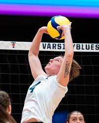 🏐Grateful for an Unforgettable Summer!🏐 This summer, Lisa Wedel had the  opportunity to take part in the MLSE LaunchPad Summer Volleyball League.  From running drills and skill sessions to coaching Team 6,