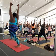 Yoga et Pilates à Dakar : Top 3 des havres de paix incontournables pour oublier le stress de la ville