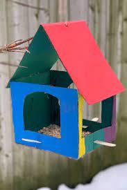 House sparrows visit many of our gardens, but they, and other birds, are in trouble and struggling to cope in the modern world. Easy Homemade Cardboard Bird Feeder For Kids Happy Hooligans