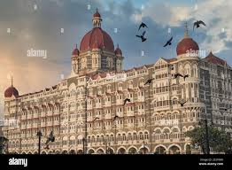 Mumbai iconic hotel hi-res stock ...