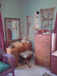 Organized Jewelry And Other Bits Bobs On Dresser Vanity Pretty Darn Proud Of Myself Dresser Vanity Home Decor Vanity