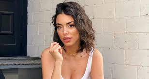 Giulia giovanna maria d urso Giulia D Urso Instagram Senza Te E E C O Spopola Sul Social Altro Che Attrici E Fotomodelle