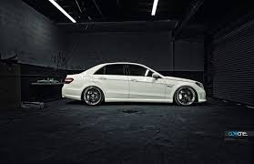 Your specialist for bodykits, exhaust systems, interior refinement and much more. Mercedes Benz W212 E63 Amg White On Hre Wheels Benztuning