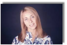 Colleen Hewett's Instagram, Twitter & Facebook