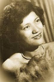 Calvin Kettle, Here's one of your Mom in her younger years Holding the  large claw of a lobster and I believe that is Inez with her holding the  Small claw /// Awesome