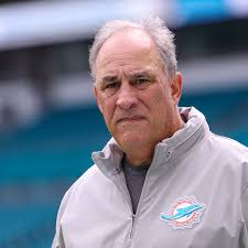 Eagles News: “Quite a few” Dolphins players not sad to see Vic Fangio leave  Miami