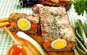 500 g maruntaie de miel (inima, ficat, rinichi, plamani) 4 oua crude 2 oua fierte tari 2 felii de paine inmuiata in lapte sau 50 g gris 2 legaturi de ceapa verde 2 legaturi de usturoi verde 3 legaturi patrunjel verde 4 legaturi marar prapur sau foaie de placinta piper boabe foi. 5 Cele Mai Bune ReÈ›ete De Drob De Miel Porc Pui Sau Curcan Pe Care SÄƒ Le Incerci Antena 1