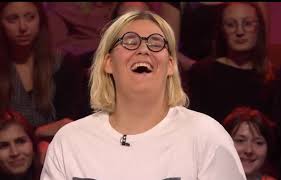 Safia nolin est passé à pas d'pickup pis un microphone me chanter une superberbe version a cappella de les chemins. Safia Nolin Hollywoodpq Com