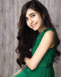 مساء الجمال والأناقة وله السحيم in 2021 beauty girl beauty long hair styles