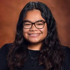 Janet Loy's Instagram, Twitter & Facebook