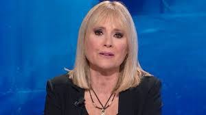 Donna Spera's Instagram, Twitter & Facebook