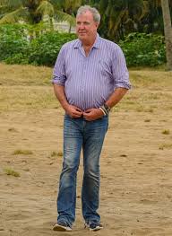 Follow jeremy clarkson as he attempts to run a farm in the countryside. Jeremy Clarkson Spent Lockdown Drinking 500 Cases Of Rose And Gained 2 Stone Aktuelle Boulevard Nachrichten Und Fotogalerien Zu Stars Sternchen