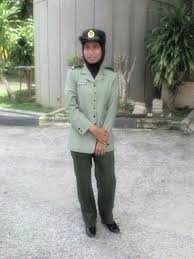 Manyaknyer Baju Tentera Neyh Ish Ish